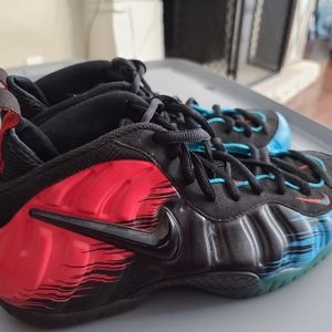 Foamposite Spider-Man size 10.5